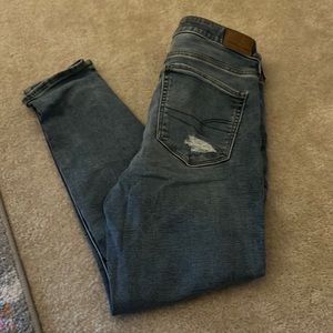 New with Tags. American Eagle High Rise Jegging. Size 8.